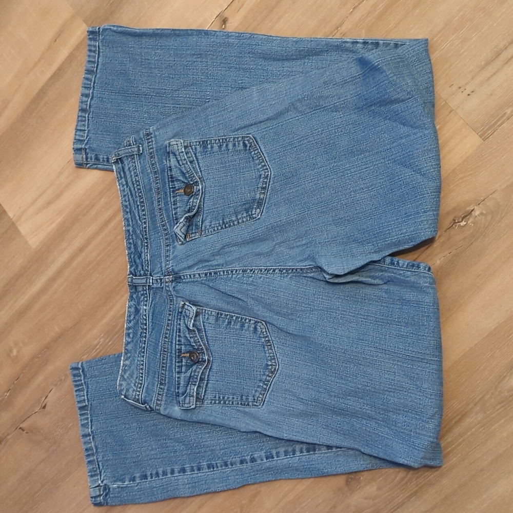 Classic Women's Light Blue Denim Jeans - Casual Fit